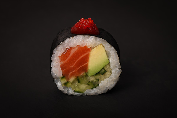 Futomaki Łosoś  Pikantny
